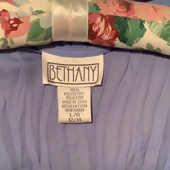 Blouse - Picture 3 of 3